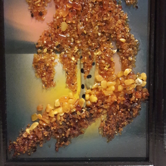 Exclusive
Painting with natural Baltic amber - Picture 2 of 6